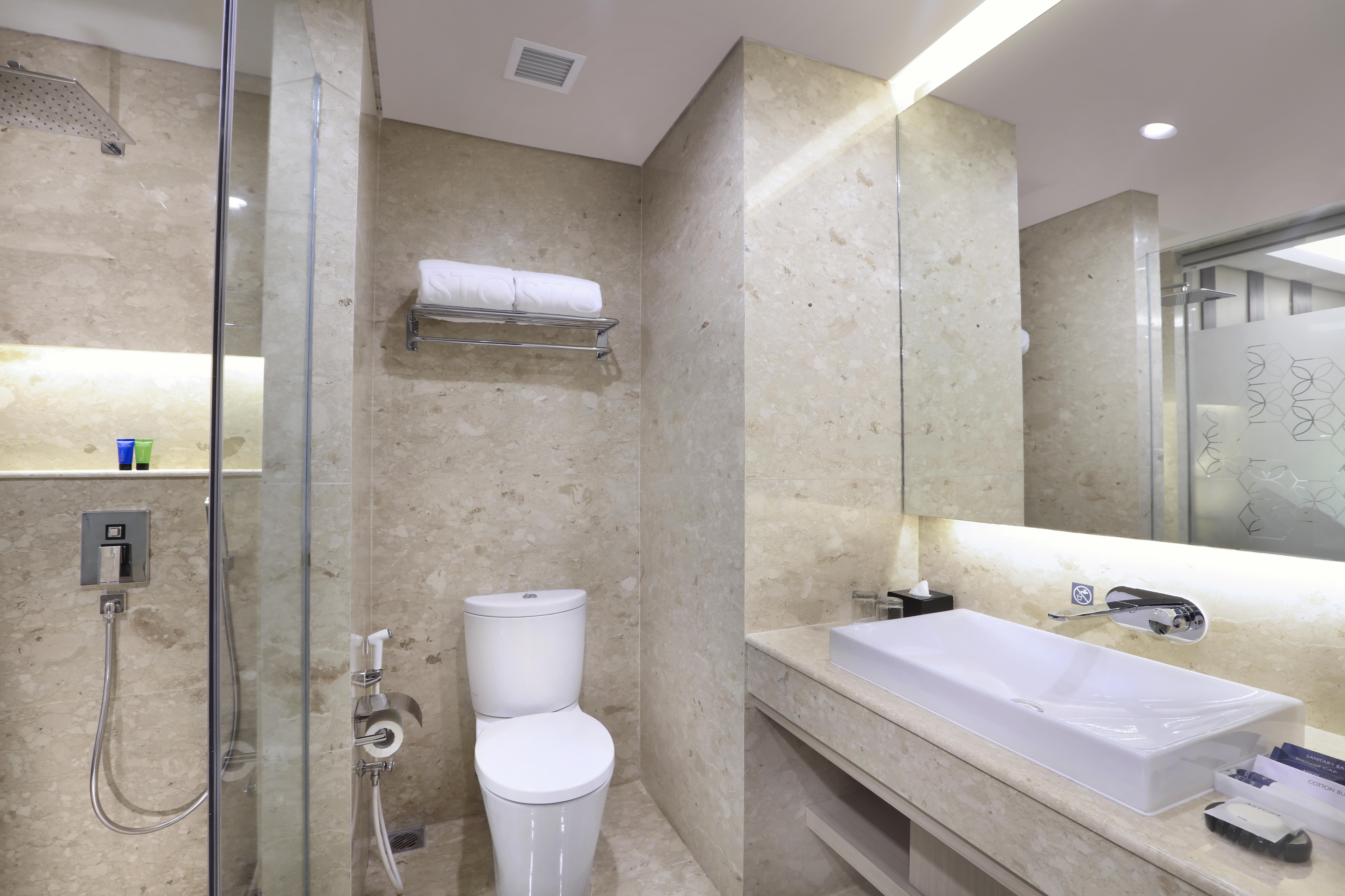 Aston Kartika Grogol Hotel & Conference Center Jakarta Ngoại thất bức ảnh