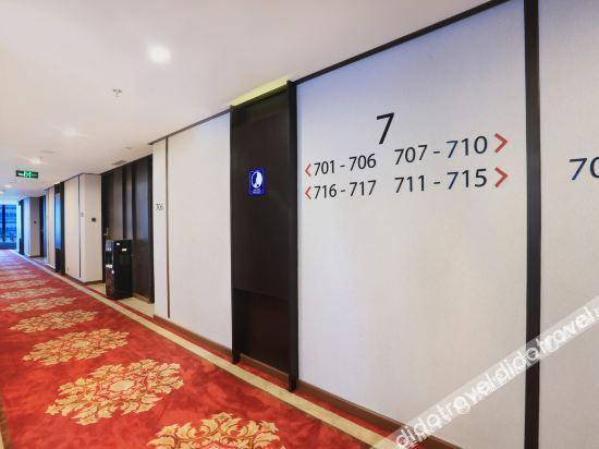 Aston Kartika Grogol Hotel & Conference Center Jakarta Ngoại thất bức ảnh