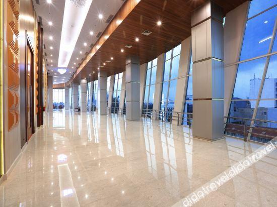 Aston Kartika Grogol Hotel & Conference Center Jakarta Ngoại thất bức ảnh