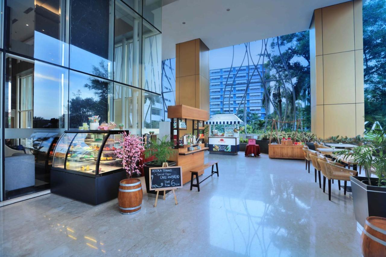 Aston Kartika Grogol Hotel & Conference Center Jakarta Ngoại thất bức ảnh