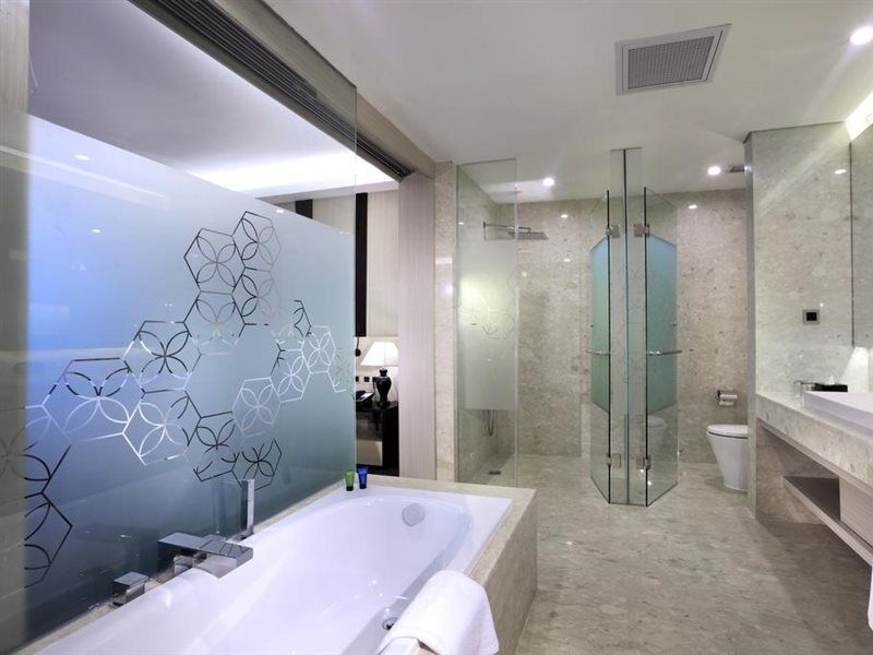 Aston Kartika Grogol Hotel & Conference Center Jakarta Ngoại thất bức ảnh