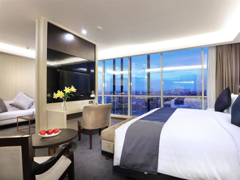 Aston Kartika Grogol Hotel & Conference Center Jakarta Ngoại thất bức ảnh